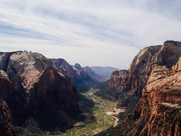 恩施大峽谷、土司城、石門河、女兒城、土家歌舞表演、汽車三日游