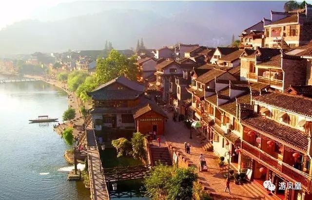 鳳凰古城九景/邊城實景演出/矮寨大橋/德夯苗寨3日游 鳳凰古城九景/邊城實景演出/矮寨大橋/德夯苗寨3日游