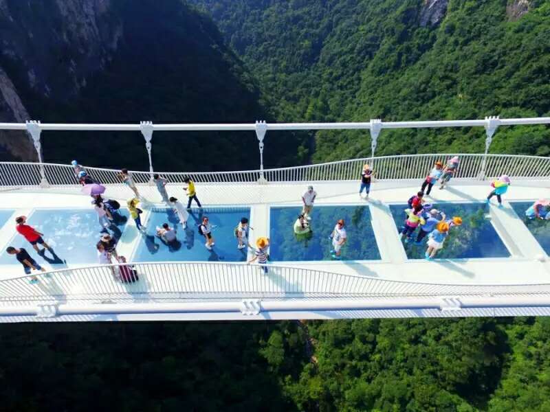 C玻璃橋、天門仙山、夯吾苗寨、鳳凰古城“神秘湘西之旅” 品質(zhì)純玩2晚3日游 C玻璃橋、天門仙山、夯吾苗寨、鳳凰古城“神秘湘西之旅” 品質(zhì)純玩2晚3日游